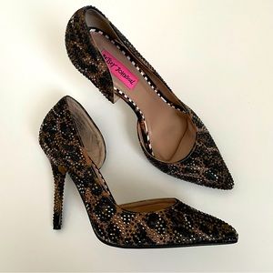 Betsy Johnson stiletto pumps animal print rhinestones size 7